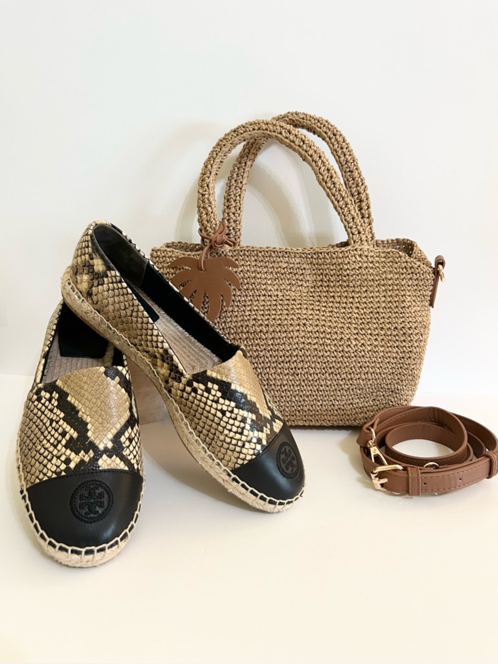Tory Burch Luxury Flats Color Block Espadrilles Black/Tan Snake  8 Bag Separate